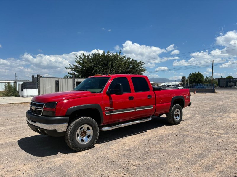 Troca Silverado 4 puertas 4x4